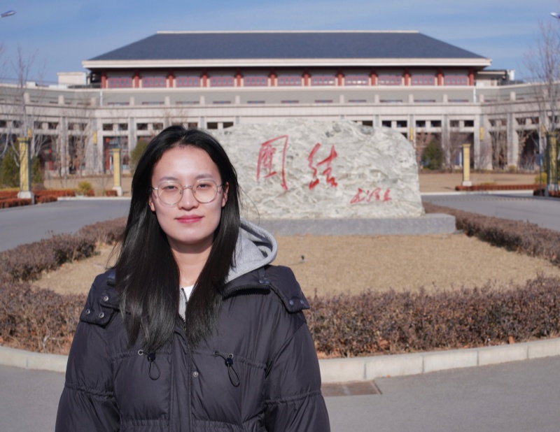 中央民族大学马克思主义学院  侯利帅_副本.jpg